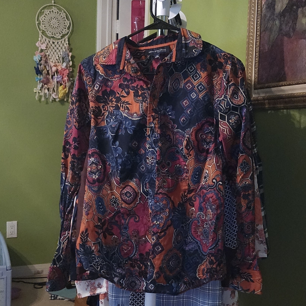 Jones New York Navy and Orange Patterned Shirt